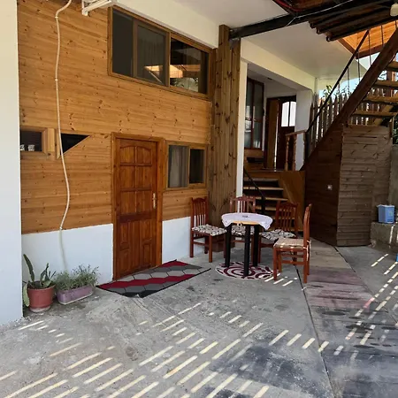 Toska Guest house 3*